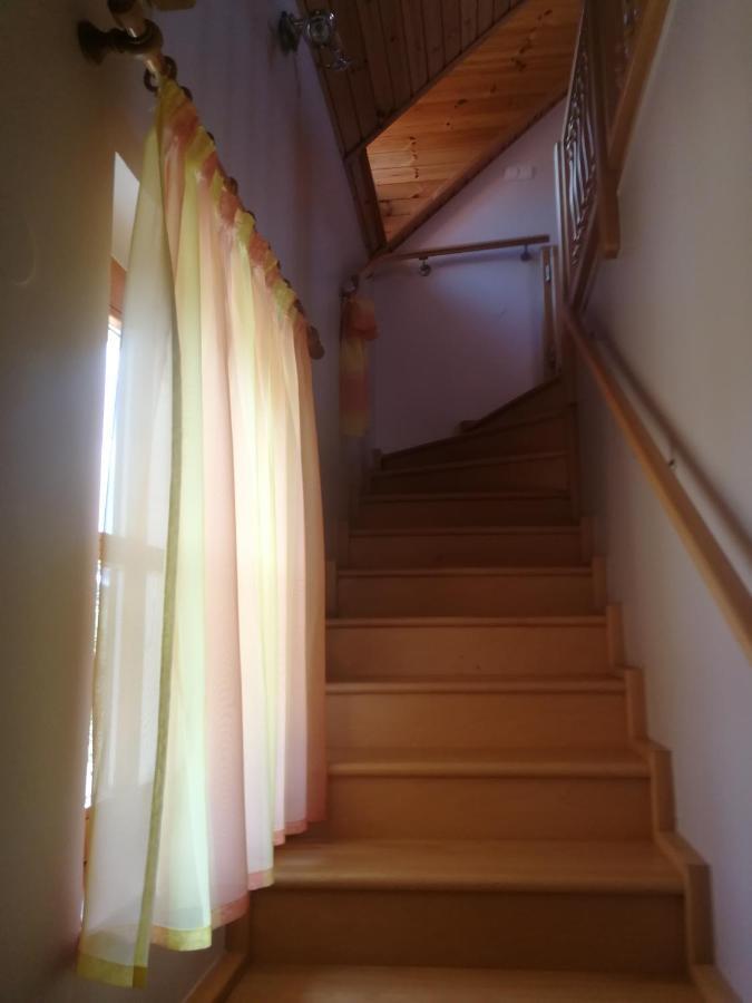 Bottyahat Guesthouse Rezi Buitenkant foto