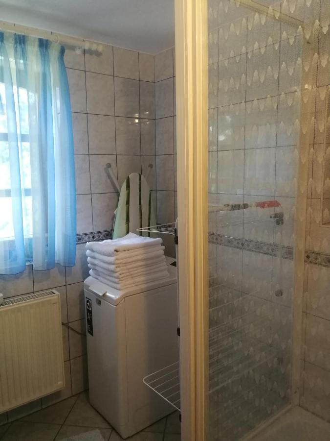 Bottyahat Guesthouse Rezi Buitenkant foto